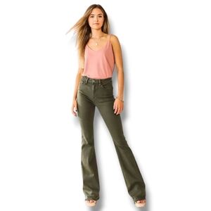 NWT American Eagle Outfitters Super Hi-Rise Flare Jeans ll Size 0 Short